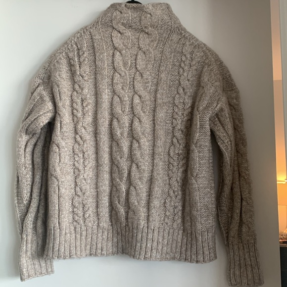 Mock neck cable knit sweater - Picture 5 of 6